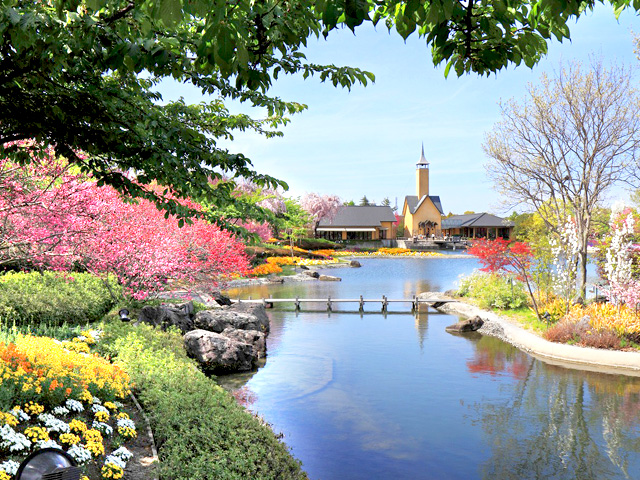 3月中旬からは「花木と春の花々まつり」まさに「花の楽園」